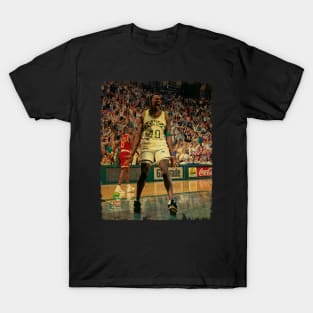 Shawn Kemp - Vintage Design Of Basketball T-Shirt